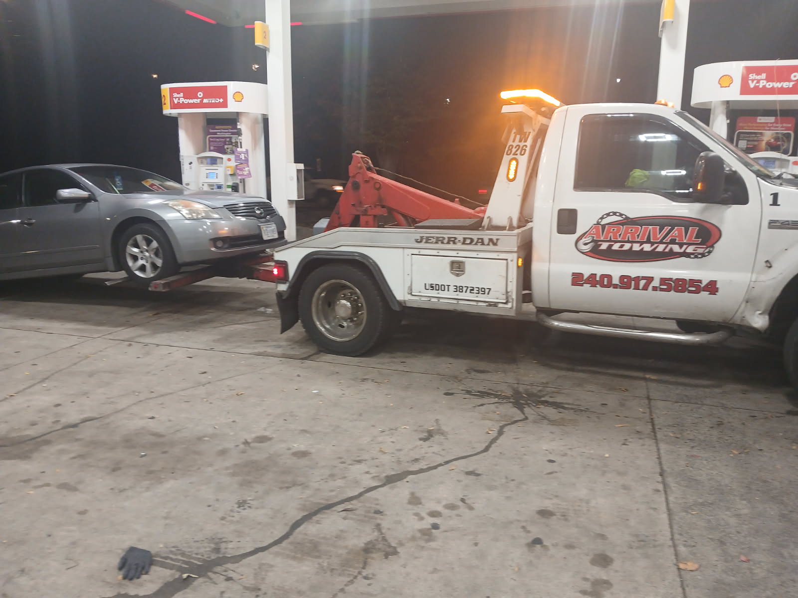 Vehicle jump start service